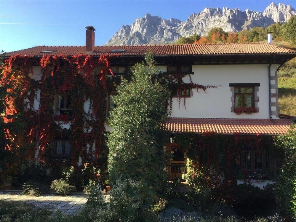 Hotel Rural Picos De Europa Posada De Valdeon Esterno foto
