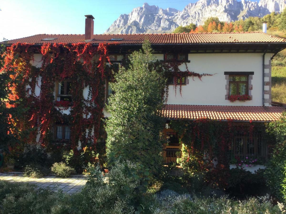 Hotel Rural Picos De Europa Posada De Valdeon Esterno foto